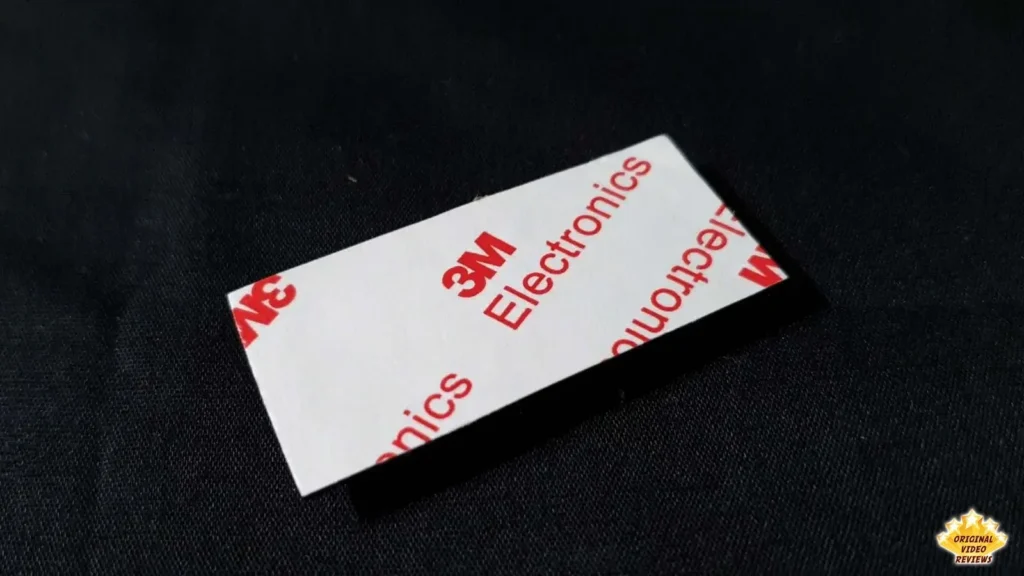 Adhesive side of the AIRPULSE A100 self-adhesive rubber pads, with 3M Electronics double-sided tape