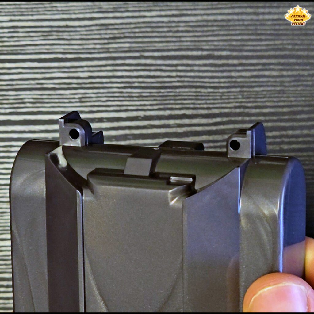 Dyson V8 battery replacement – photo #04