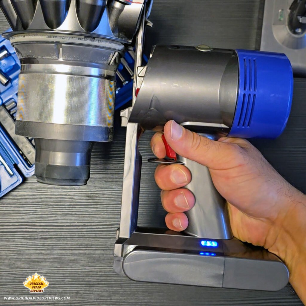 Dyson V8 battery replacement – photo #16