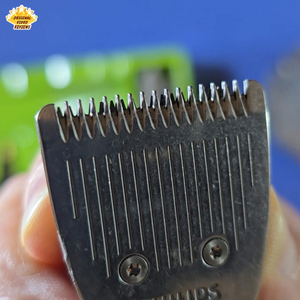 Close-up of the standard trimmer head from the Philips Norelco Multigroom 5000 MG5970/49.