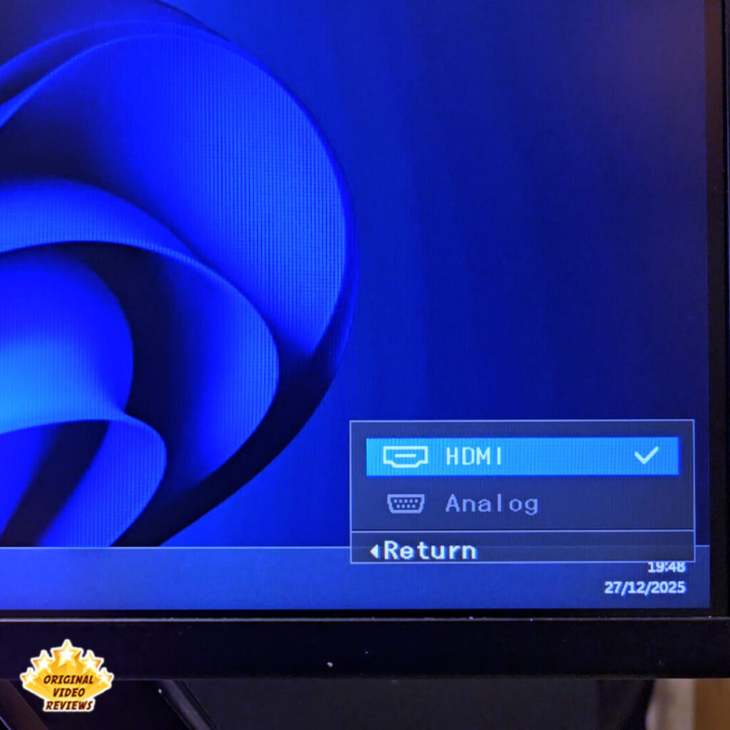 Samsung Essential Monitor S3 on-screen display showing input source selection between HDMI and Analog.